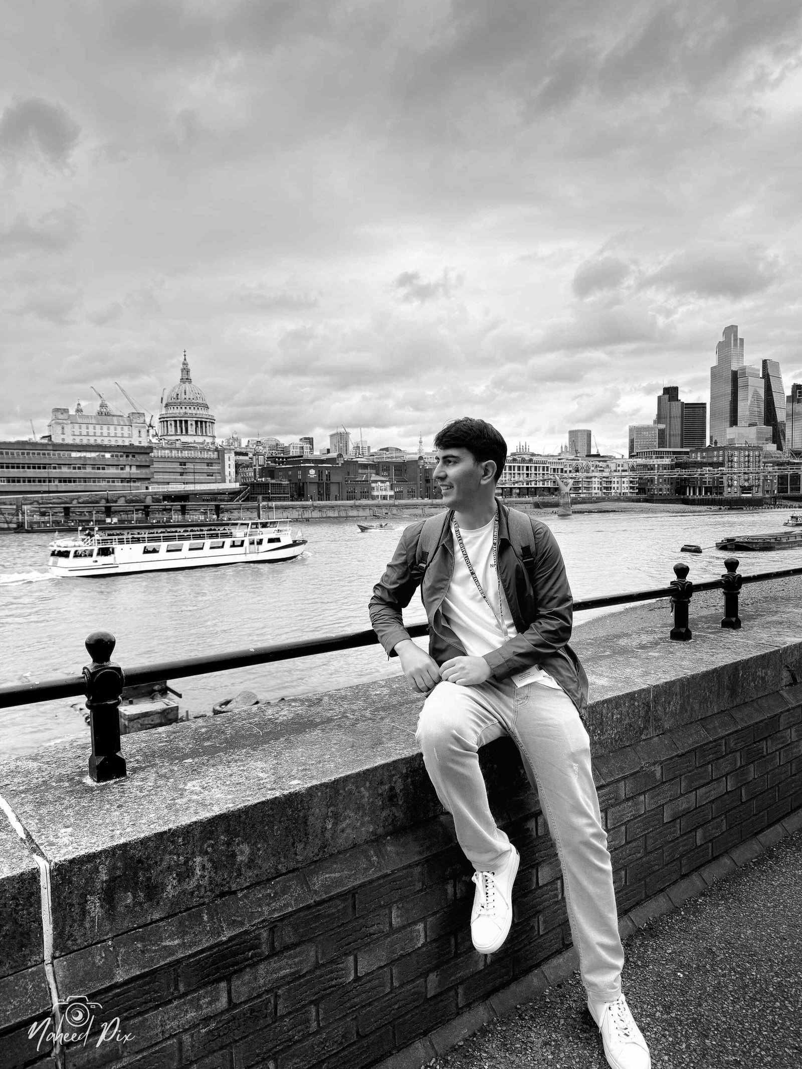 Naheedpix london Lr bw-4